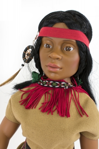 картинка Кукла "Индианка Tribu Hupa", 41 см, арт 40105 интернет-магазин TuKiTu.ru